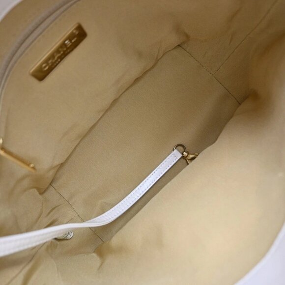 CHANEL CC Logo 2Way Glazed Shoulder Bag Leather White 620RF580 - Picture 10 of 15